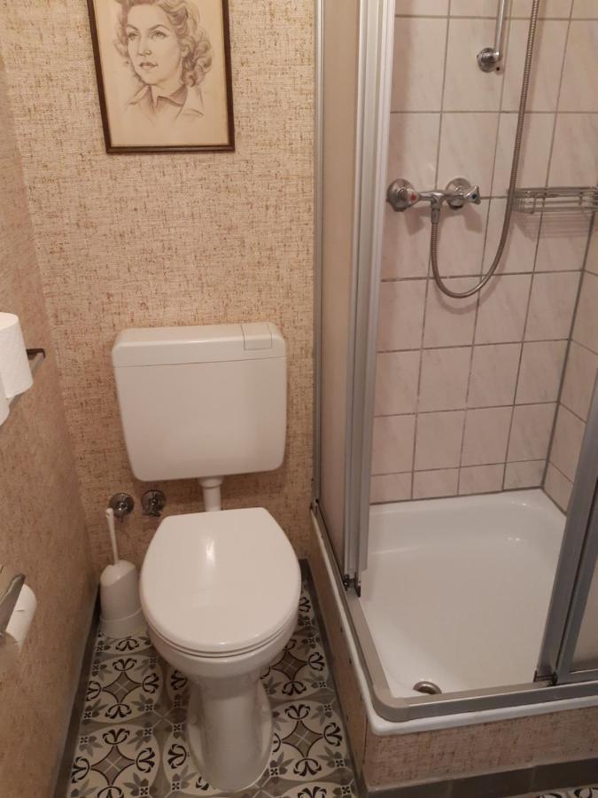 לינה וארוחת בוקר אדיגר-אלר Gastehaus Am Calmont מראה חיצוני תמונה