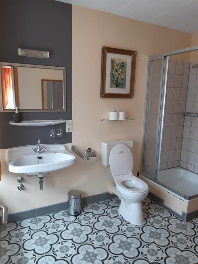 לינה וארוחת בוקר אדיגר-אלר Gastehaus Am Calmont מראה חיצוני תמונה